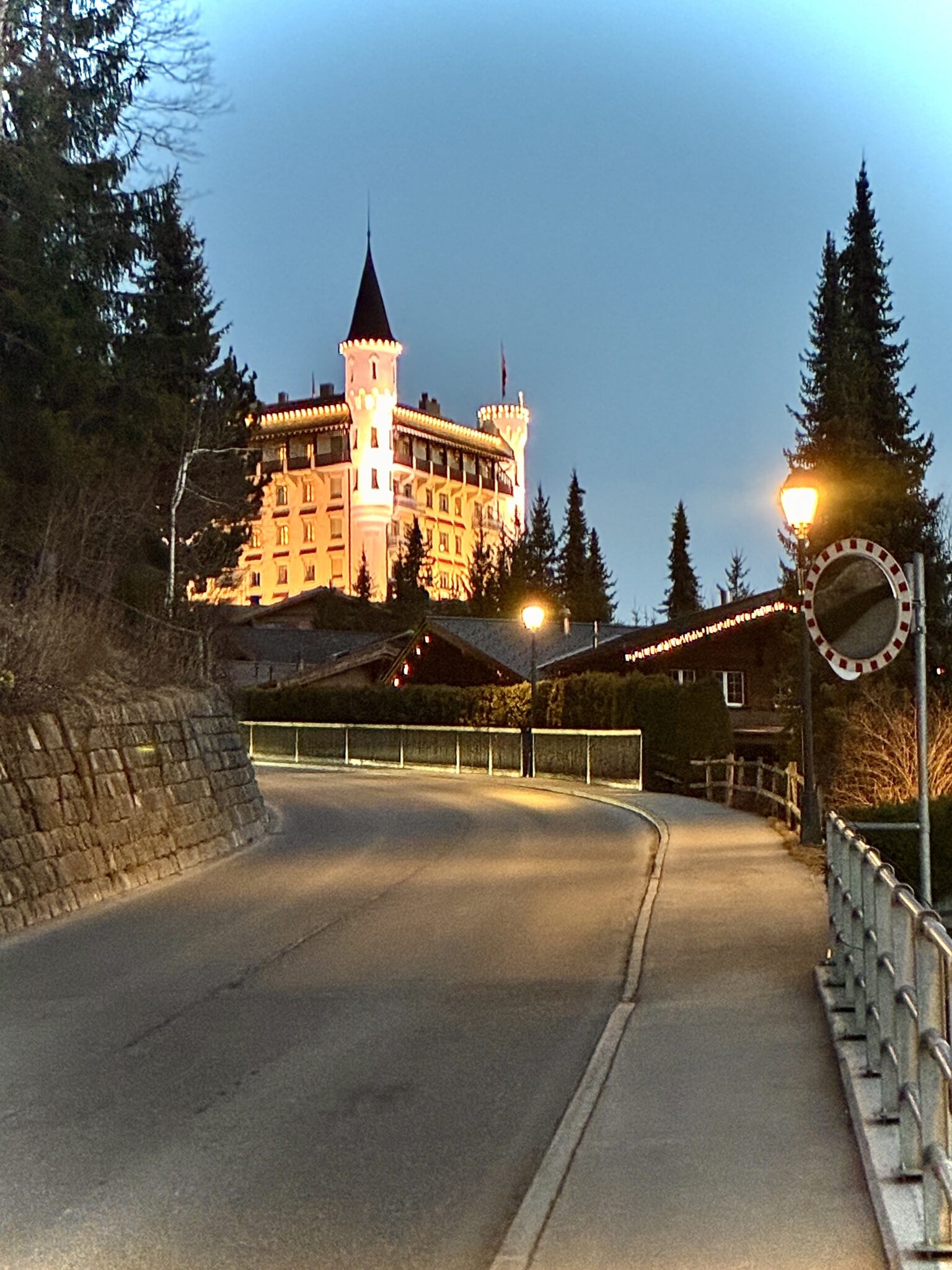 04_gstaad_castle